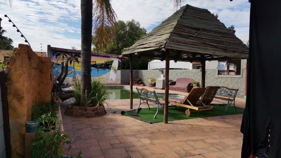 4 Bedroom Property for Sale in Oos Einde North West